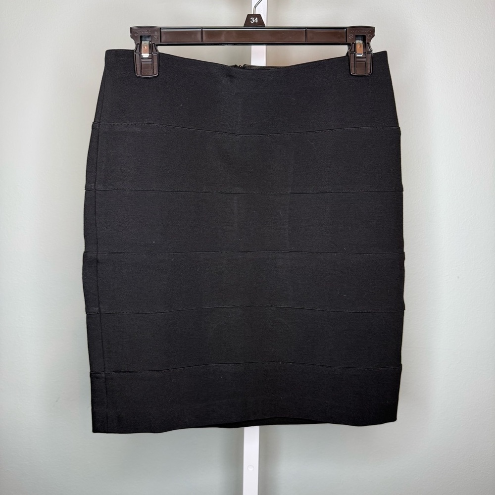 Ann Taylor Women's Pencil Skirt Size 2 NWT Stretch Back Zip